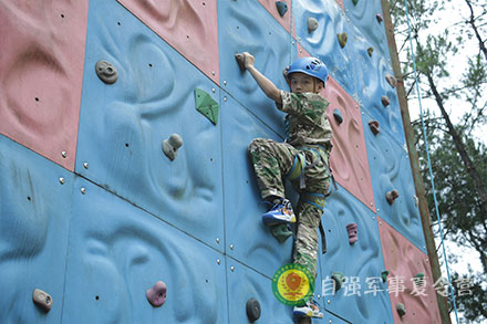 高空断桥与攀岩